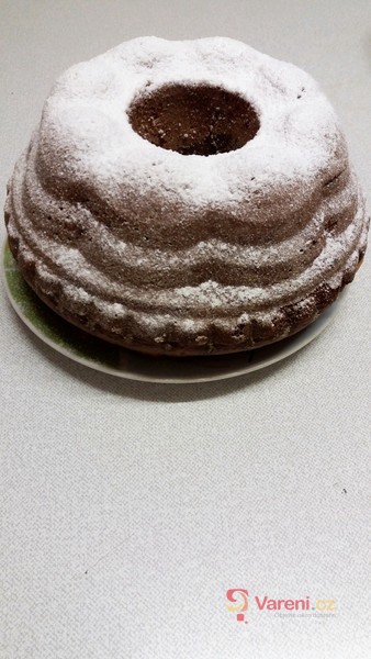 Lehká banánová bábovka s kokosem a kakaem - fotografie 3