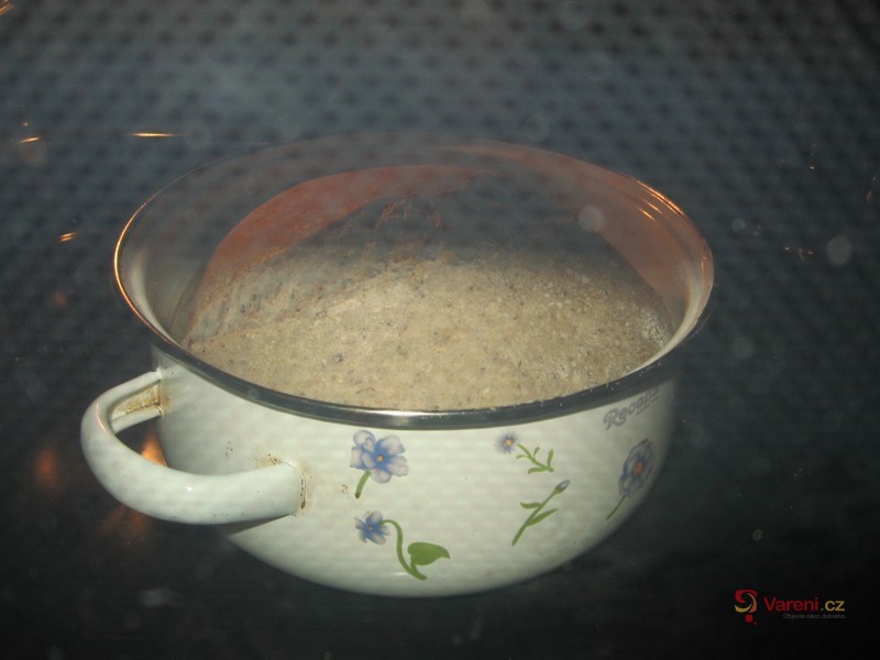 Rendlíkový chléb - fotografie 4