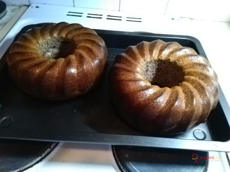 Rychlá ořechová bábovka - fotografie 3