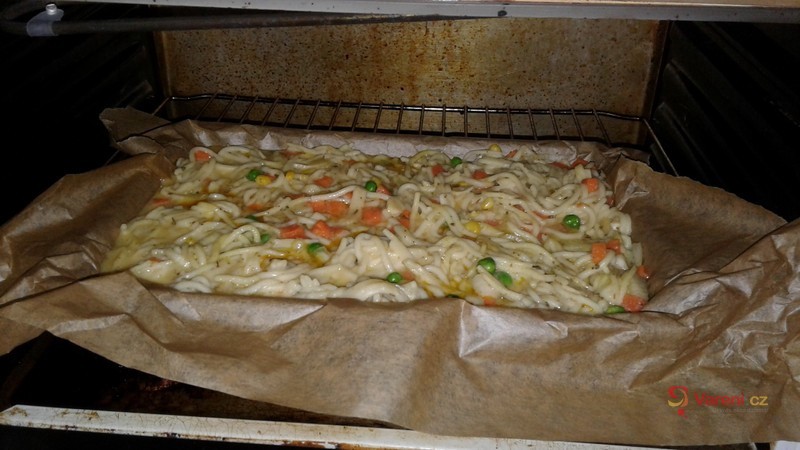 Zapečené těstoviny s hráškem - fotografie 5