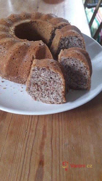 Rychlá ořechová bábovka - fotografie 2