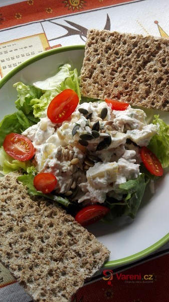 Kuřecí salát s ananasem - fotografie 2