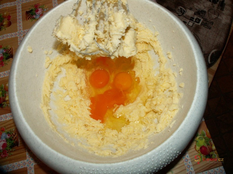 Jablečná bábovka - fotografie 2