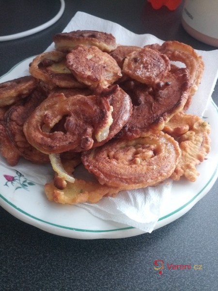 Cibulové kroužky v těstíčku - fotografie 3