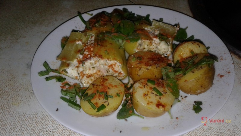 Pečená paprika plněná masovou náplní - fotografie 2