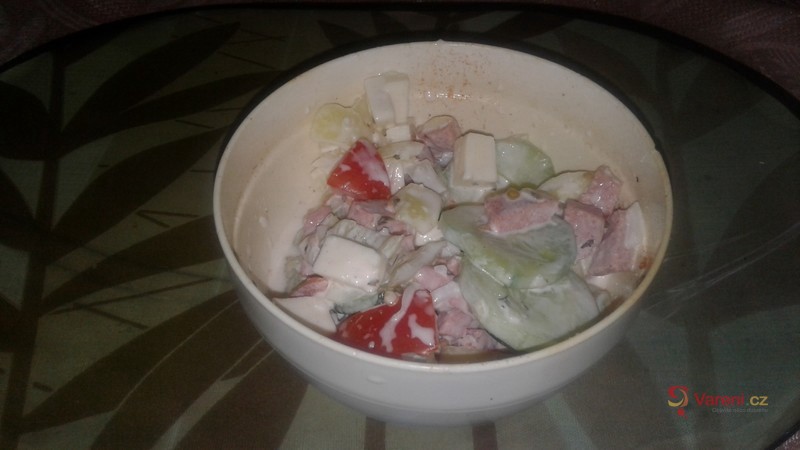 Řecký salát se sýrem feta - fotografie 2