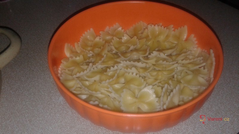 Naše kuře na paprice - fotografie 4