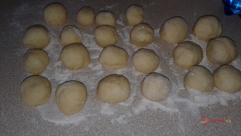 Domácí kynuté knedlíky - fotografie 2