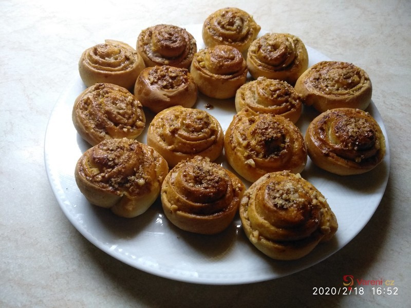 Šneci s pudinkem a skořicí - fotografie 2