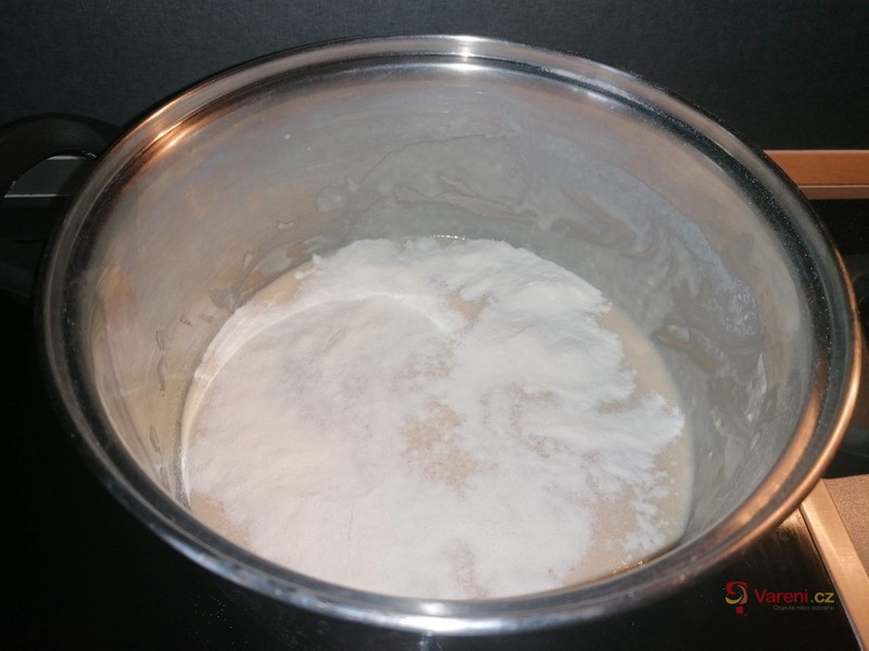 Klasické kynuté lívance - fotografie 4