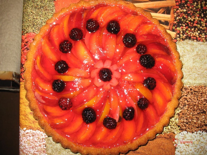 Ovocný koláč s želatinou