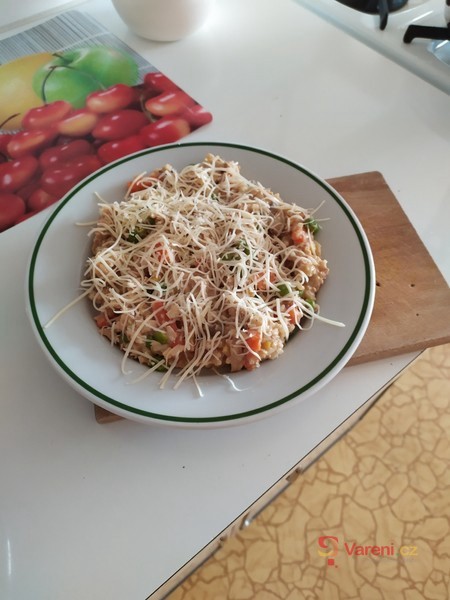 Zdravé zeleninové rizoto s tuňákem - fotografie 2