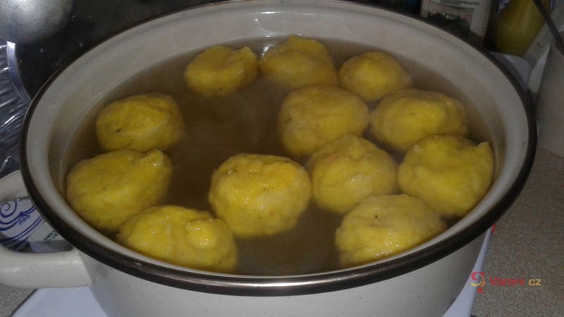 Uzené na kysaném zelí - fotografie 4