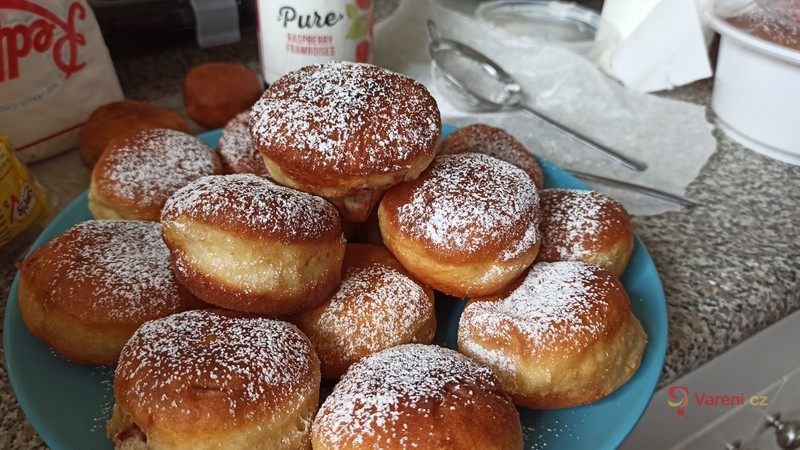 Smažené domácí koblihy - fotografie 3