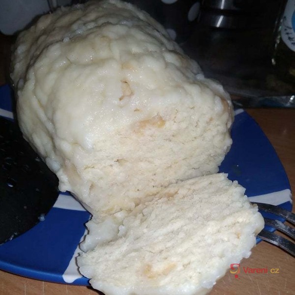 Domácí houskový knedlík pro začátečníky - fotografie 2
