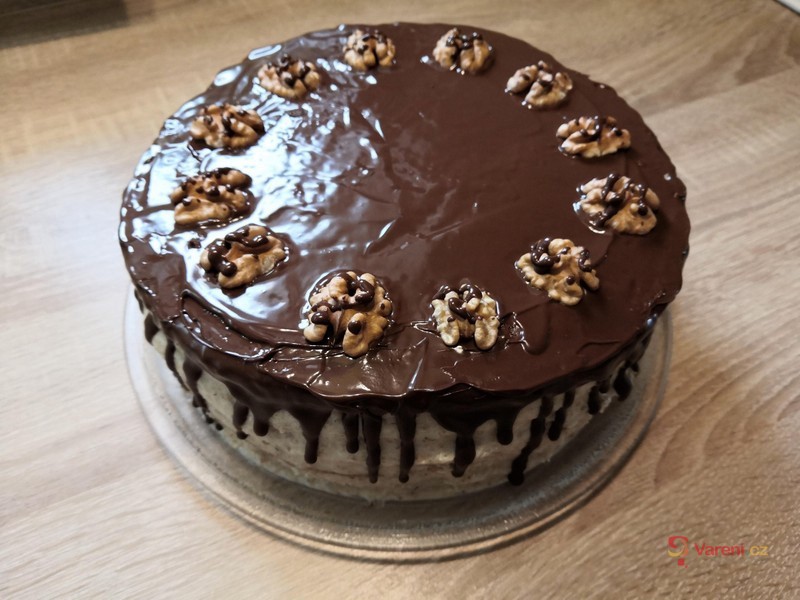 Ořechový medový dort - fotografie 3