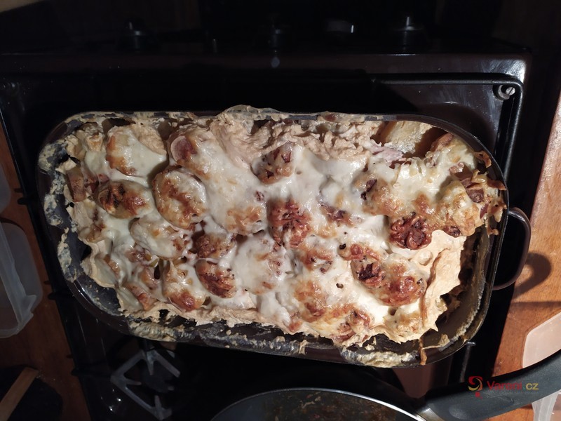 Zapečené brambory s kuřecím masem - fotografie 2