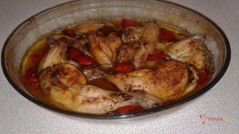 Pečené kuře s čerstvou zeleninou - fotografie 3