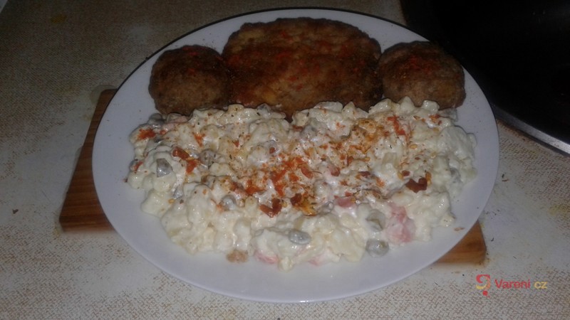 Chutný bramborový salát - fotografie 2