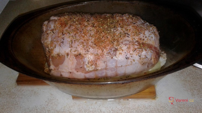 Krůtí roláda se slaninou - fotografie 2