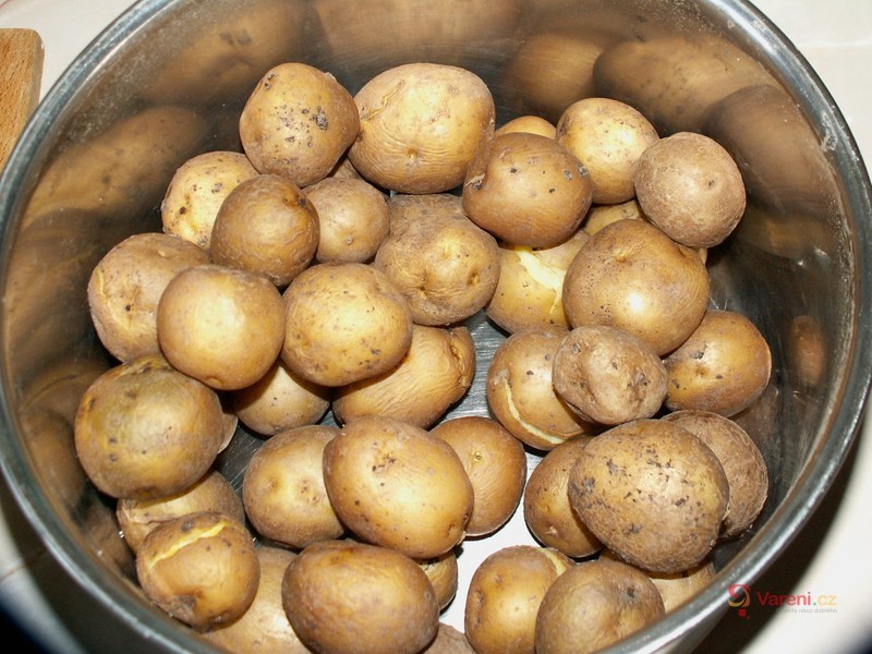 Pikantní pečené brambory