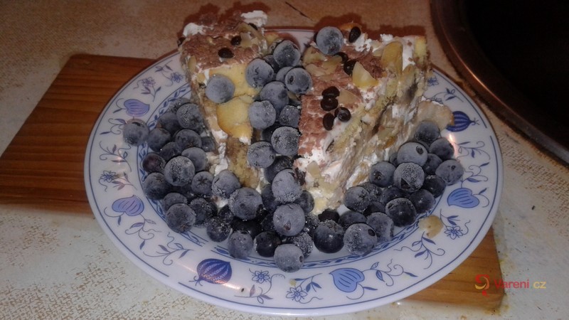 Studený piškotový dort s ovocem - fotografie 3