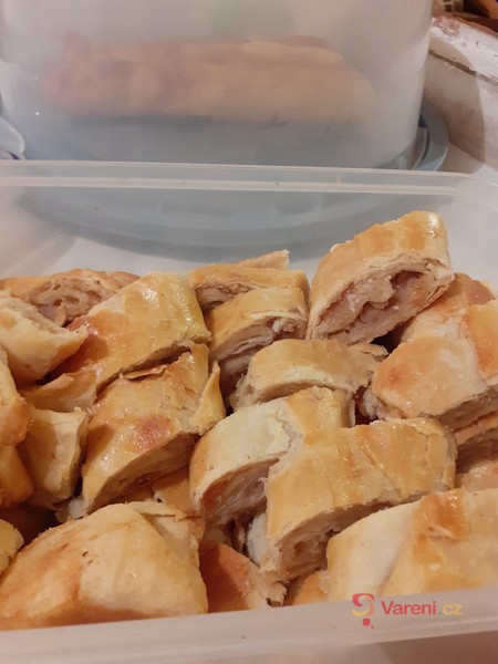 Babiččin jablečný štrúdl - fotografie 2