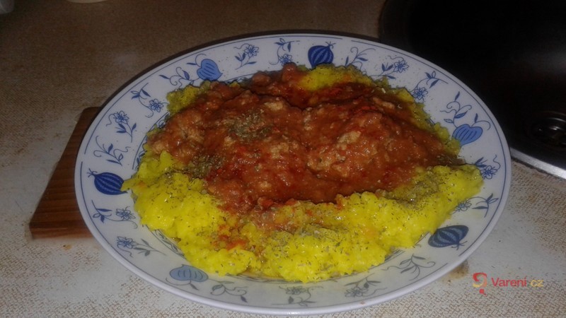 Masové koule v rajčatové omáčce - fotografie 2