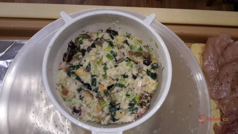 Pečená kuřecí roláda - fotografie 3