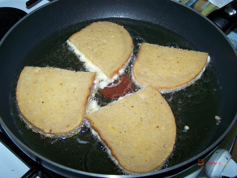 Obložený chléb ve vajíčku - fotografie 2