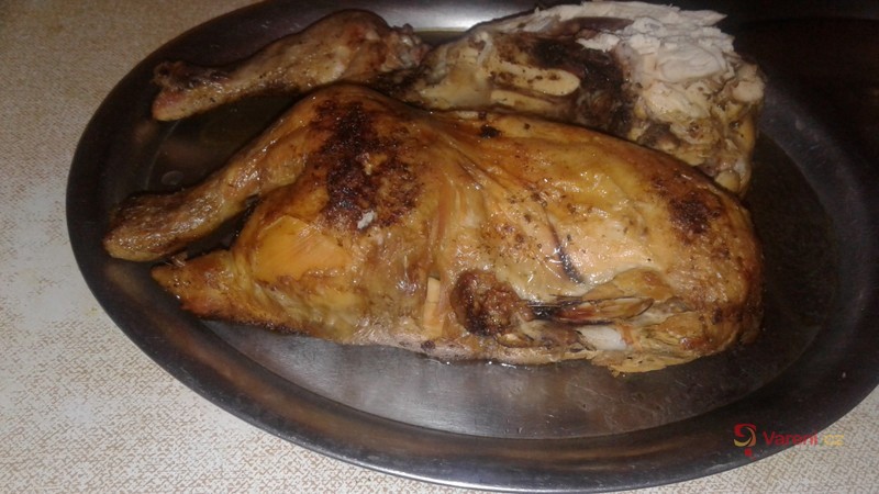 Kuře ála kachna s červeným sladkokyselým zelím a bramborovým knedlíkem - fotografie 5