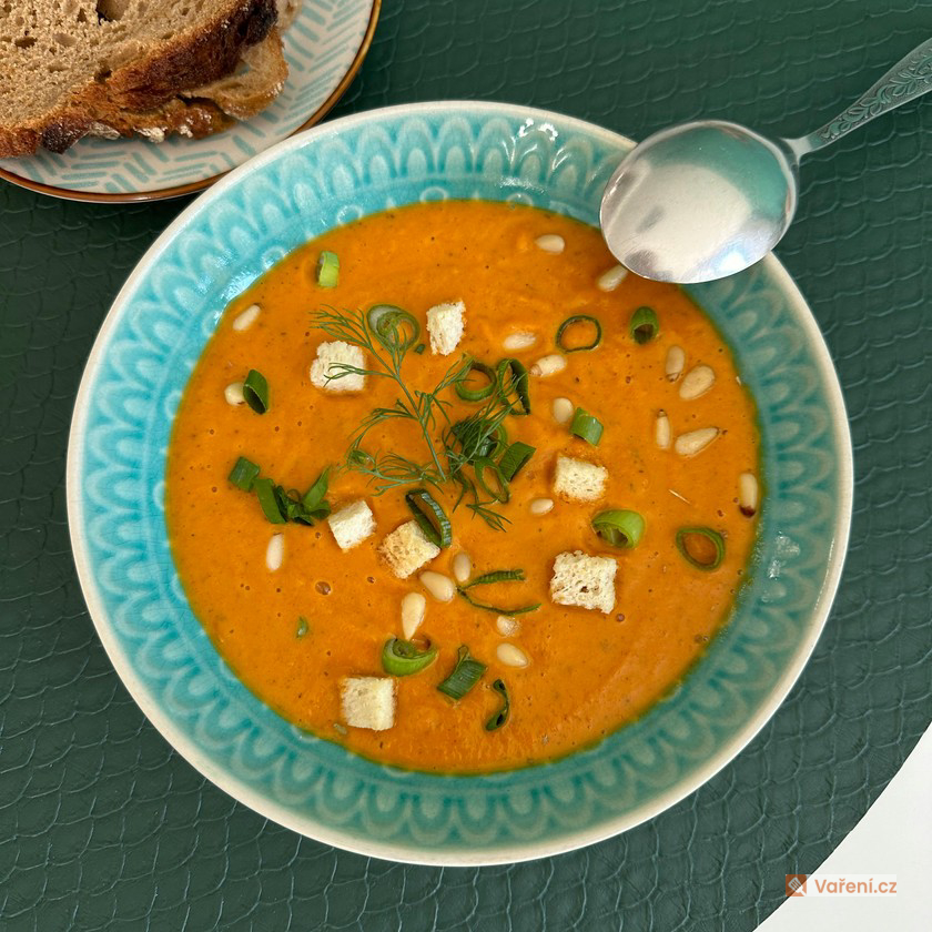 Rajská polévka s kapáním