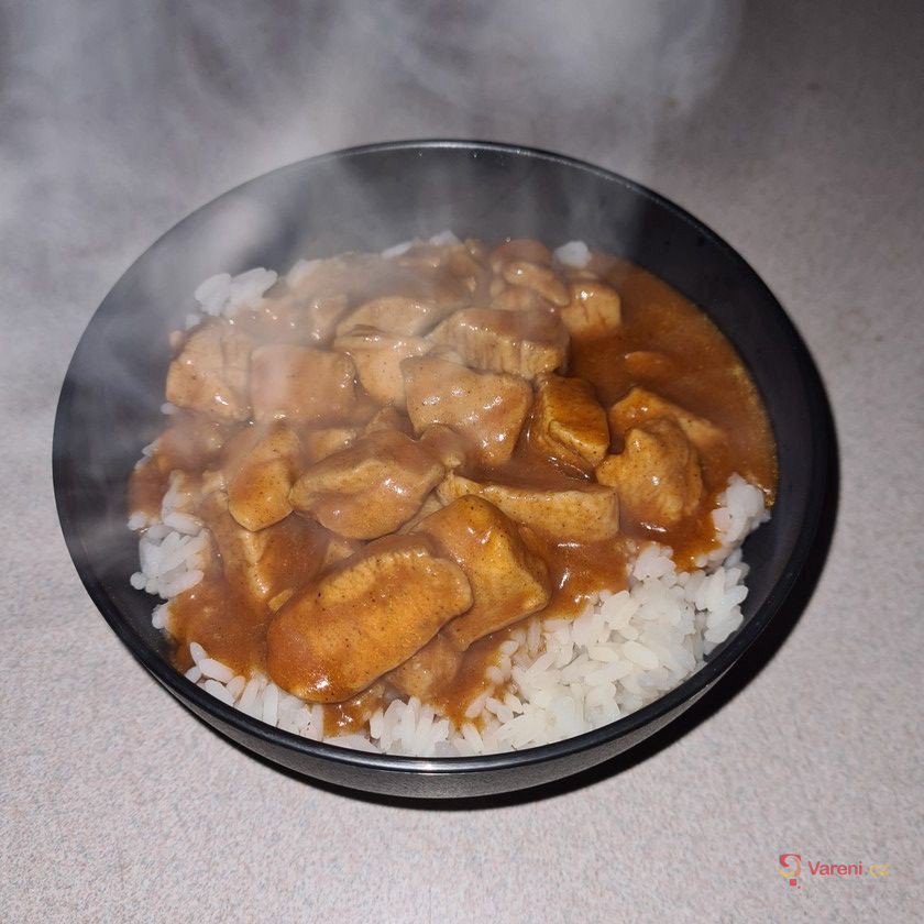 Chutná omáčka s kuřecím masem - fotografie 2