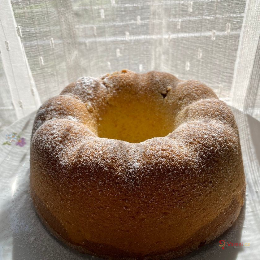 Vláčná mramorová bábovka - fotografie 2