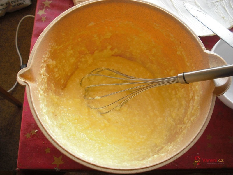 Bábovka s ovocem - fotografie 2