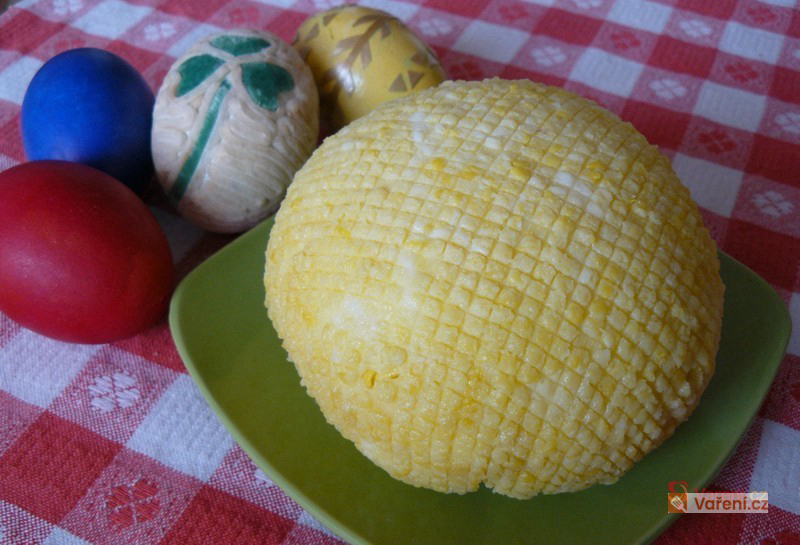 Žlutý velikonoční tvaroh