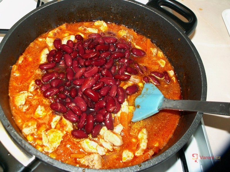 Mexické fazole s kuřecím - fotografie 5