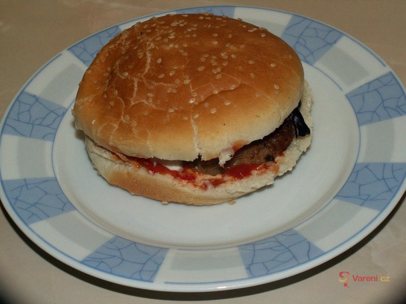 Domácí burger - fotografie 4