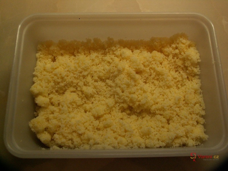 Litý koláč s drobenkou - fotografie 5