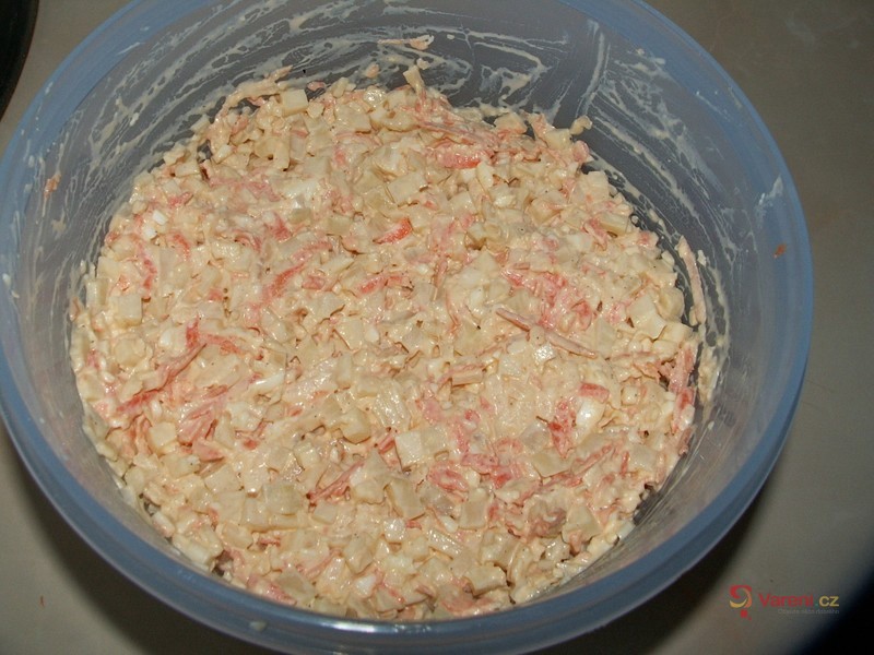 Celerový salát s jablky a ořechy - fotografie 5