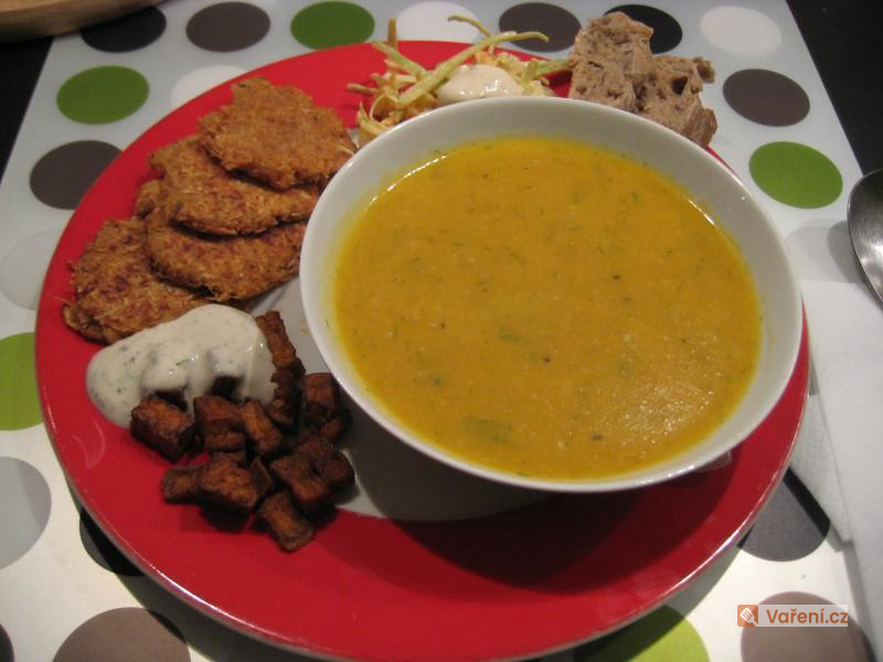 Uzená polévka s tofu