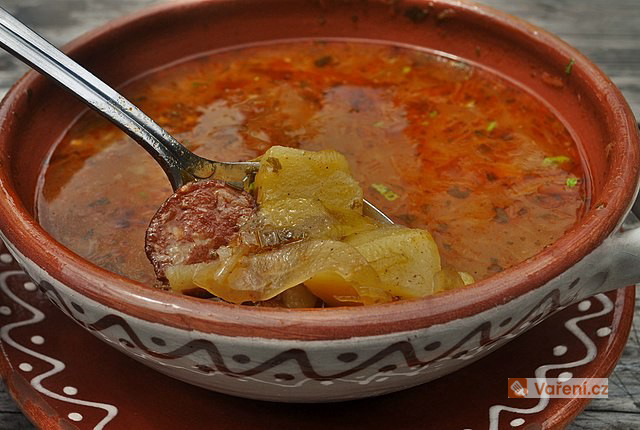 Zelná polévka od babičky