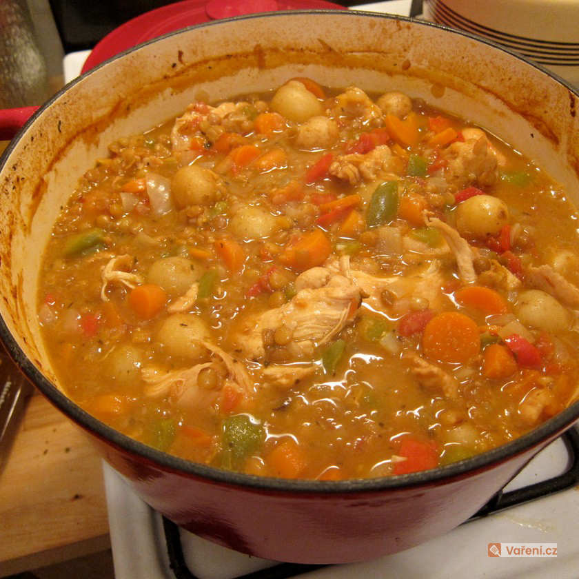 Čočková polévka s kuřetem