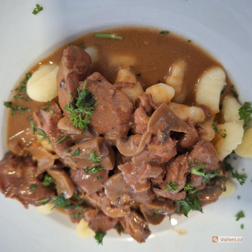 Noky s krůtím masem a se žampiony