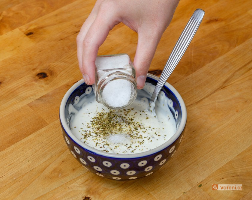 Bylinkovo-jogurtová marináda