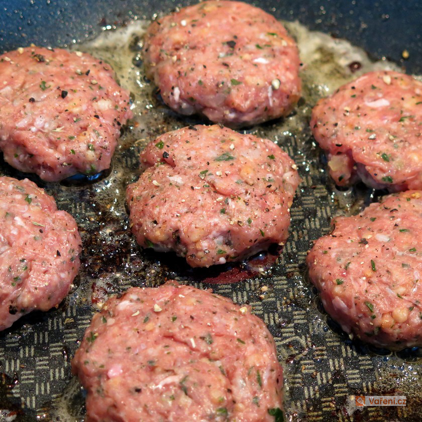 Karbanátky s tvarůžky