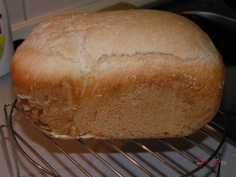 Grahamový chléb z pekárny - fotografie 2
