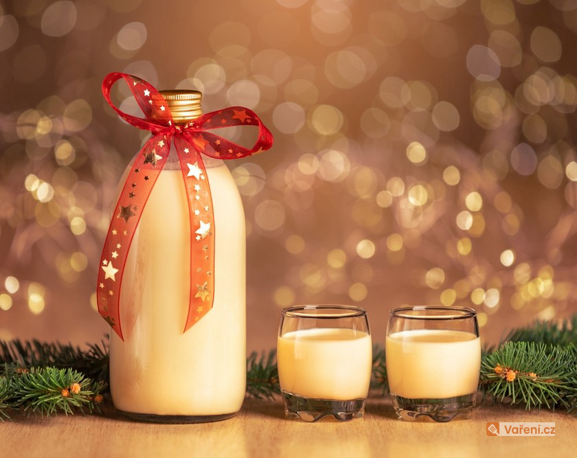 Domácí vaječný koňak