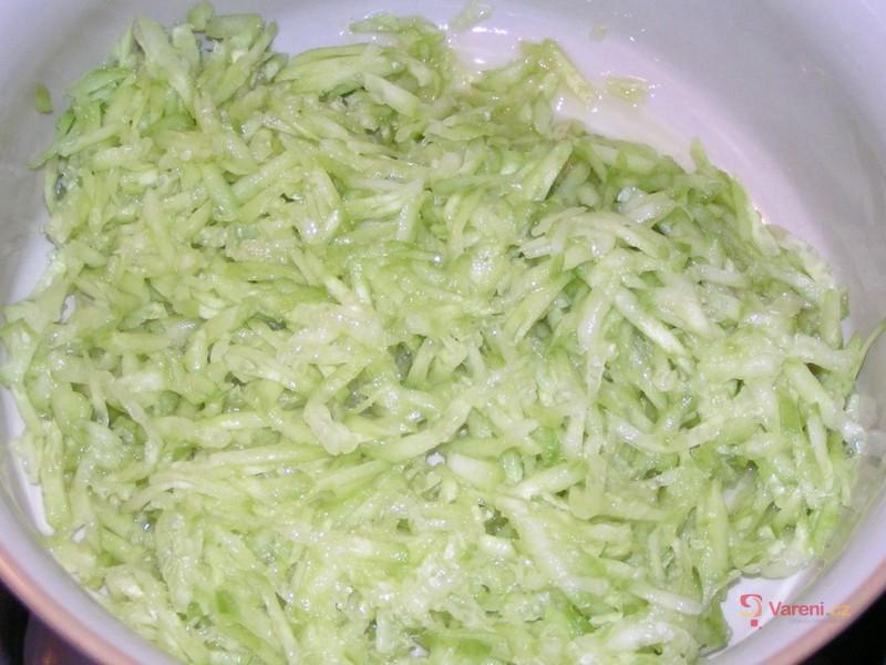 Americký okurkový salát - fotografie 2