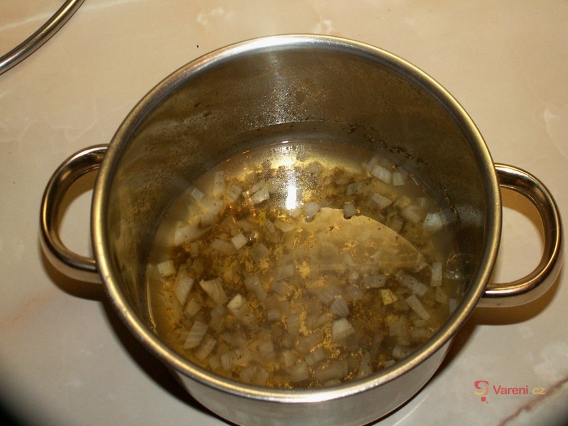 Vepřová kýta s kořeněnou omáčkou - fotografie 4